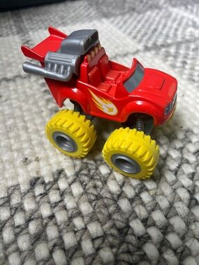 Nickelodeon Blaze and the Monster Machines Blaze Monster Truck
